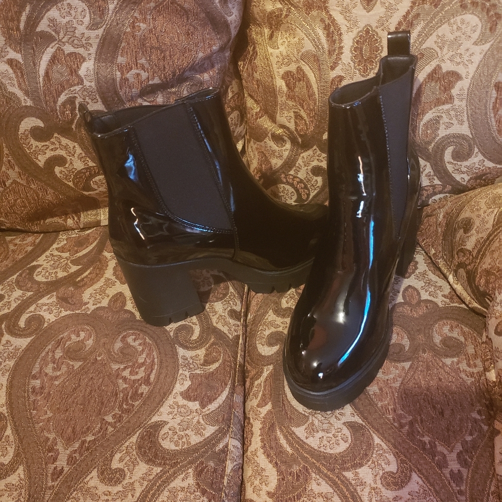 Boots - Picture 2 of 3